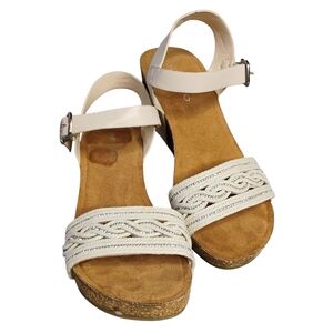 ANDIAMO Chic Cream Sandals Braided Detail Anoah Style Rhinestone Bling SIZE 5.5